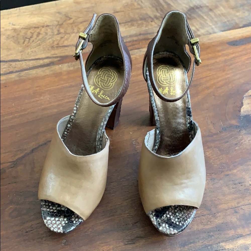 NWOT Elliott Luca Heels